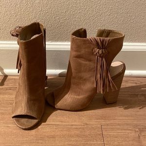 Light brown suede booties